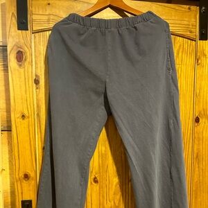 Brandy Melville pants size M